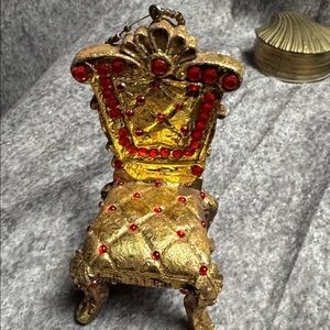 Vintage Cast Metal Ornate Miniature Throne Chair – Gold w/ Red Rhinestones